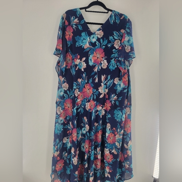 Catherine's Dress Size 5X Floral Midi - Picture 5 of 6